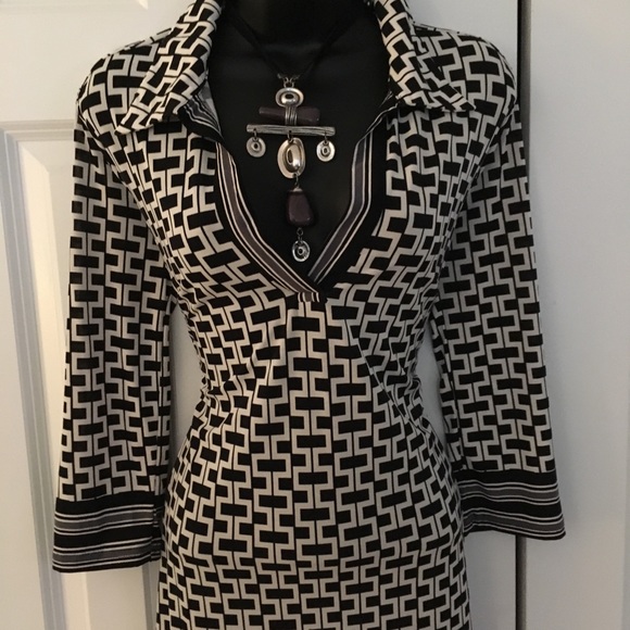 Dress - Picture 3 of 5